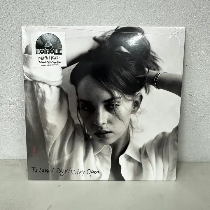 [BUNJANG] Maya Hawke To Love A Boy 7" Baby Blue Vinyl / 마야 호크 - To Love A Boy  7" 베이비블루 컬러 팝니다.