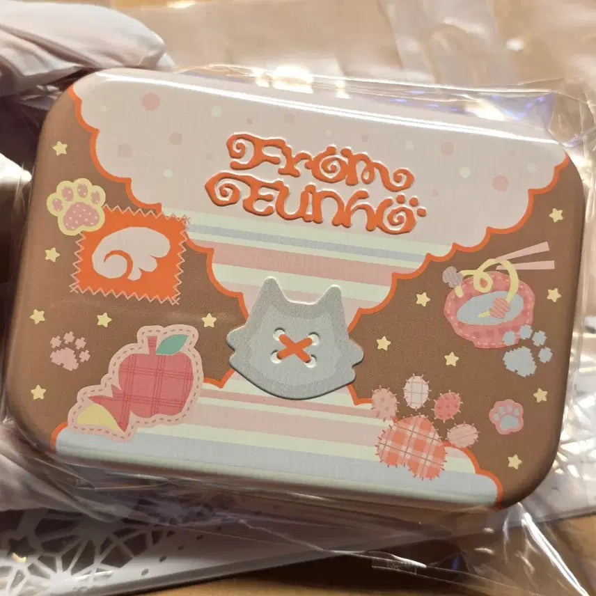 [BUNJANG] PLAVE Eunho Birthday Cookie Tin Case &amp; Yejun Lucky Draw Photocard (Sealed) Bundle Set / 미개봉)PLAVE 플레이브 십카페 은호 생일쿠키 틴케이스-예준 럭드포카
