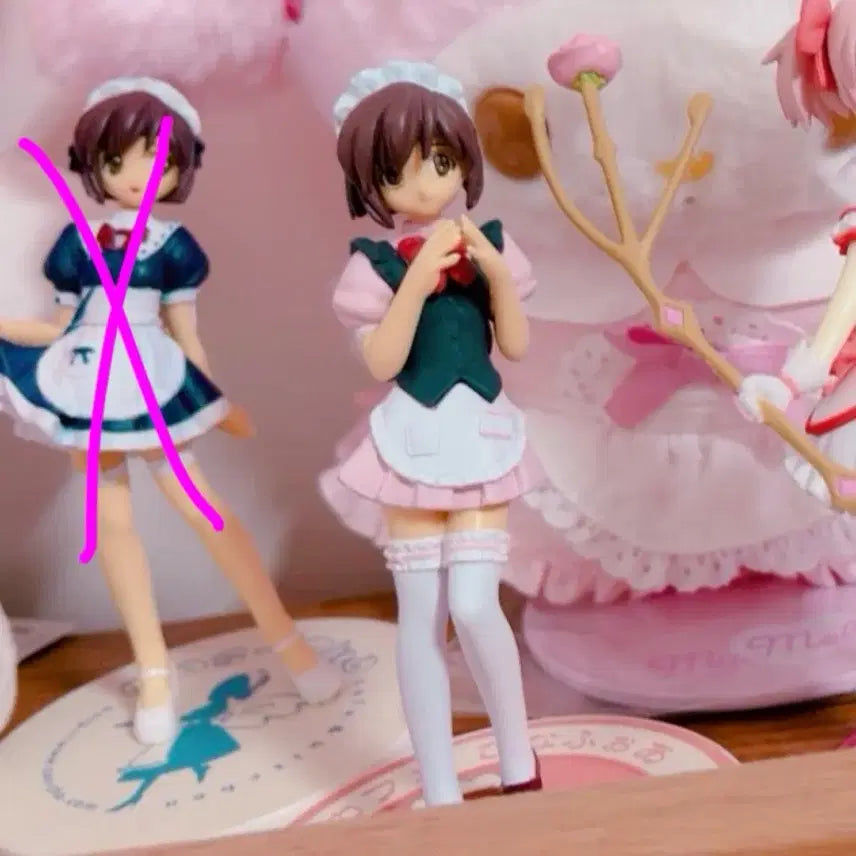 [BUNJANG] Kuromi Maid Cafe Collaboration Figure (Classic Vintage) / 고전빈티지미소녀피규어메이드카페콜라보쿠로미