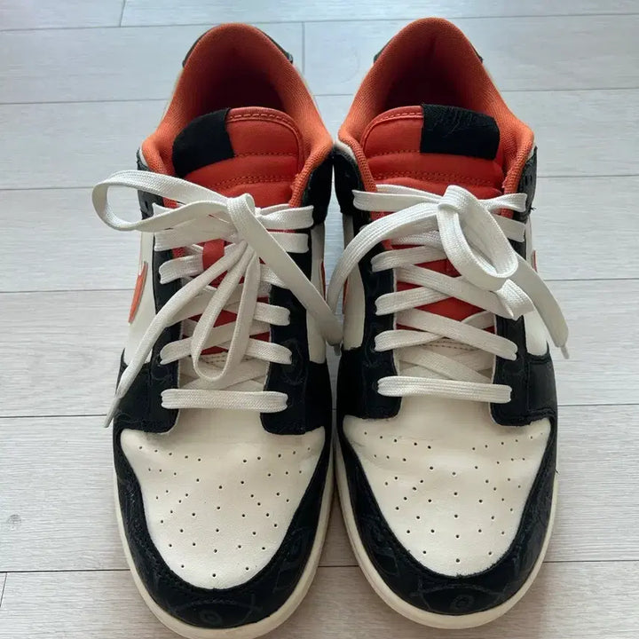 [BUNJANG] Nike Dunk Low Halloween / 할로윈 덩크 판매 (상태 최상)