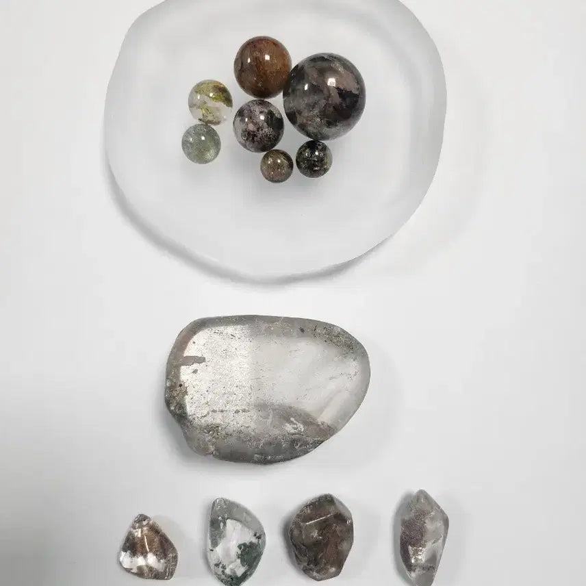 [BUNJANG] Garden Quartz Natural Mineral Tumbled Stones &amp; Spheres Collection (12 pcs) / 가든 쿼츠(정원수정) 천연광물원석 텀블스톤 및 스피어 12개 모음