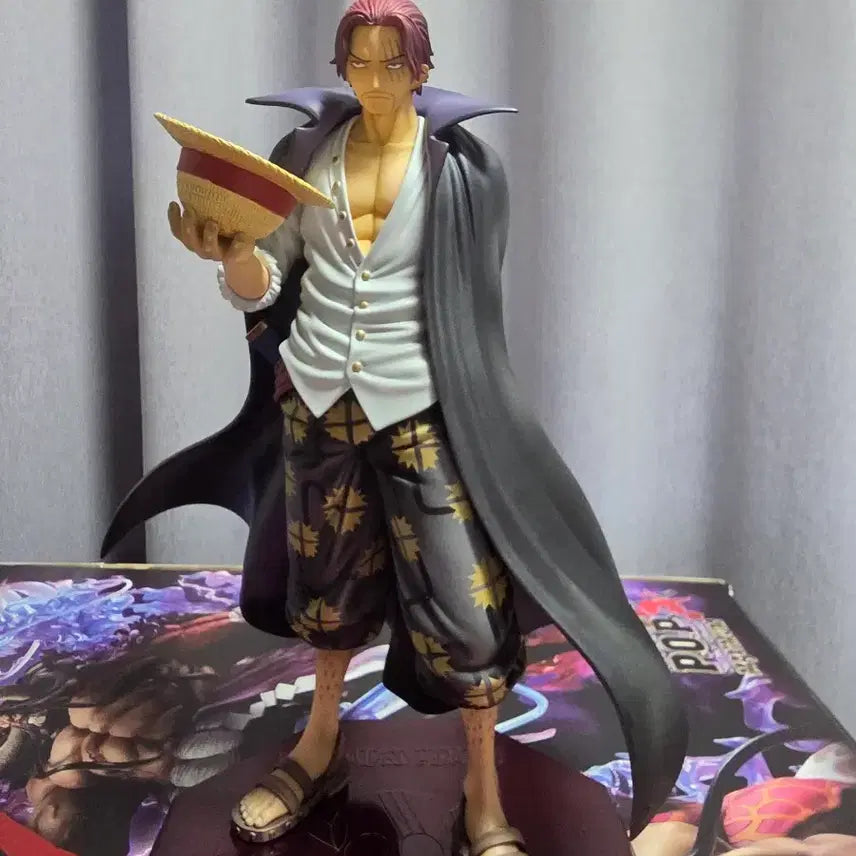 [BUNJANG] One Piece P.O.P DX Shanks Figure / (급처)원피스 POP DX 샹크스 피규어
