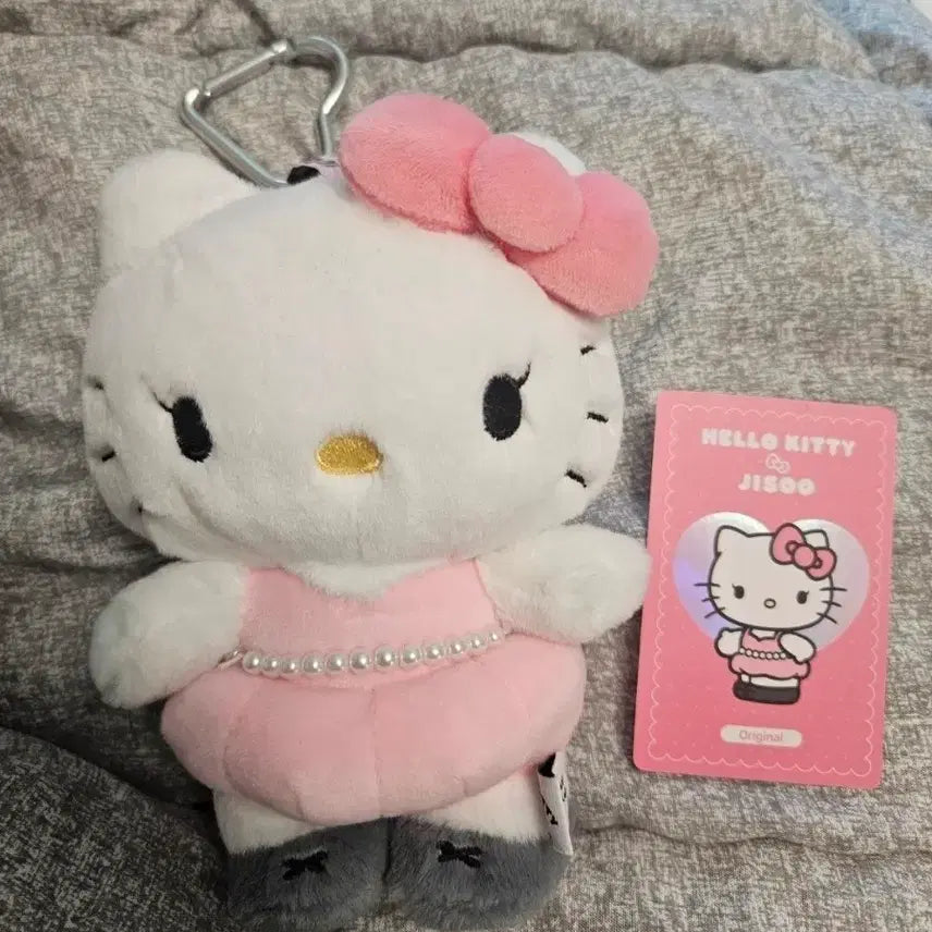 [BUNJANG] Hello Kitty x Jisoo Collaboration Pink Mascot Keychain / 헬로키티 지수 콜라보 핑크 마스코트