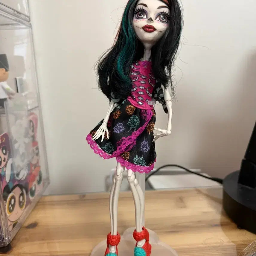[BUNJANG] Monster High Skelita Doll / 몬스터하이 스켈리타 인형