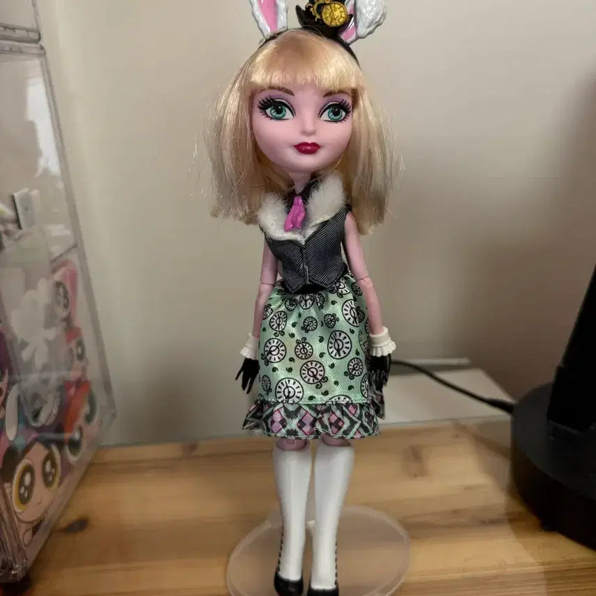 [BUNJANG] Ever After High Bunny Blanc Doll / 에버애프터하이돌 버니블랑 인형