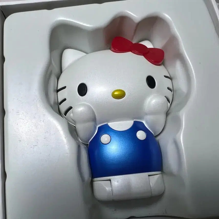 [BUNJANG] Hello Kitty Figure Phone (Usable) / 헬로키티 피규어 핸드폰(개통가능)