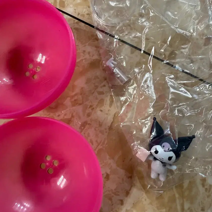 [BUNJANG] Sanrio Kuromi &amp; Hello Kitty Cleaning Figures Set / 쿠로미 키티 청소 피규어 새상품