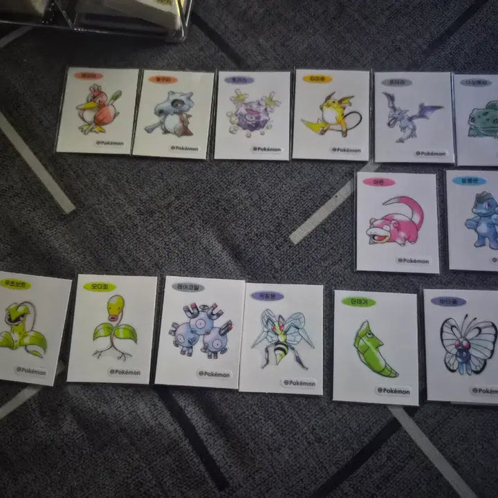 [BUNJANG] Pokemon 30th Anniversary 1st Generation Sticker Set (Raichu, Bulbasaur) / 판매 30주년 시즌5 아트웍 1세대 띠부씰 띠부띠부씰 포켓몬 라이츄