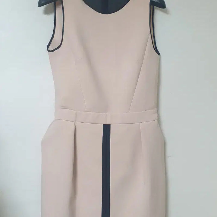 [BUNJANG] MAJE Backless Sheer Detail Mini Dress Size 36 / 마쥬 MAJE 백시스루 미니원피스 36 / 반전 백리스 배색 원피스