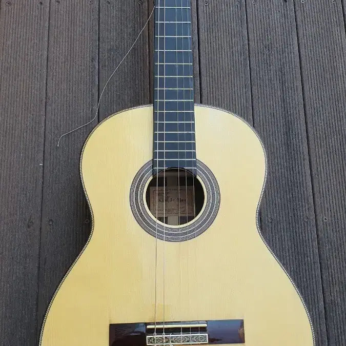 [BUNJANG] Kim Je-man Handmade Classical Guitar No. 50 / 김제만 수제 클래식기타 NO 50호 상태A급 