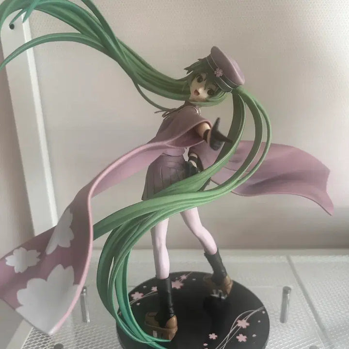 [BUNJANG] Hatsune Miku Senbonzakura 1/7 Scale Figure (Sealed) / 미개봉) 하츠네 미쿠 천본앵 미쿠 프링 1/7 스케일 피규어 판매