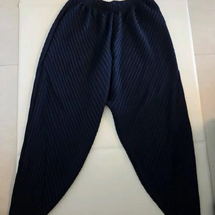 [BUNJANG] Pleated Black Pants / 플리츠 블랙 바지