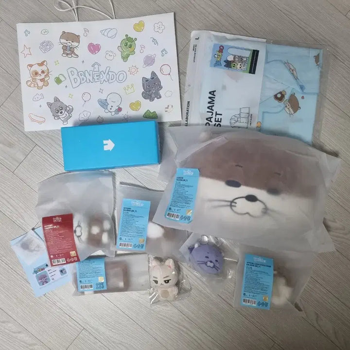 [BUNJANG] BoyNextDoor Riwoo/Lovelyz Darling Bundle Set / 택포 32) 보넥도 쁘넥도 리우 달링이 일괄 탈덕 처분