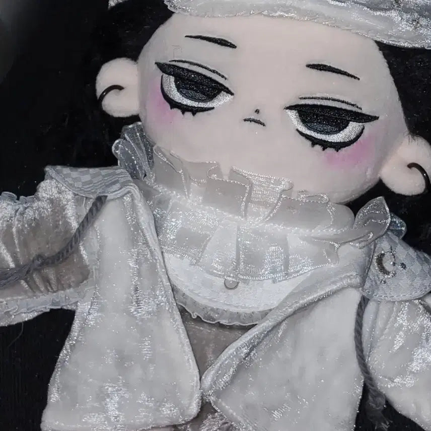[BUNJANG] 20cm Wed. Bone Ggug Doll with Detachable Braided Headband and Gothic Rabbit Hoodie / 20cm 솜인형 웬스티 양도합니다