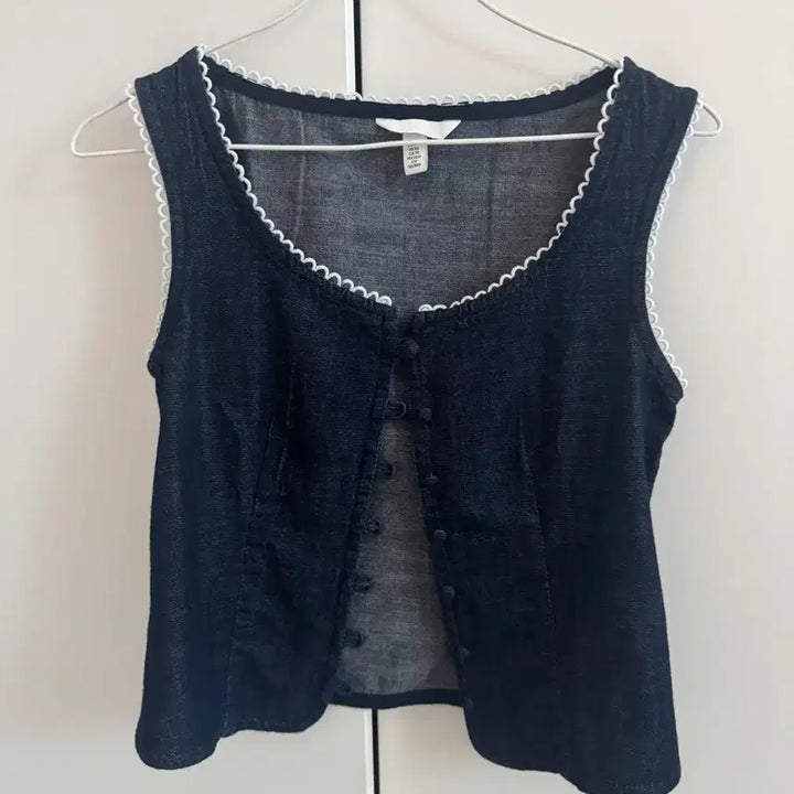 [BUNJANG] H&amp;M Pico Trimming Vest XS / H&amp;M 피코 트리밍 베스트 XS
