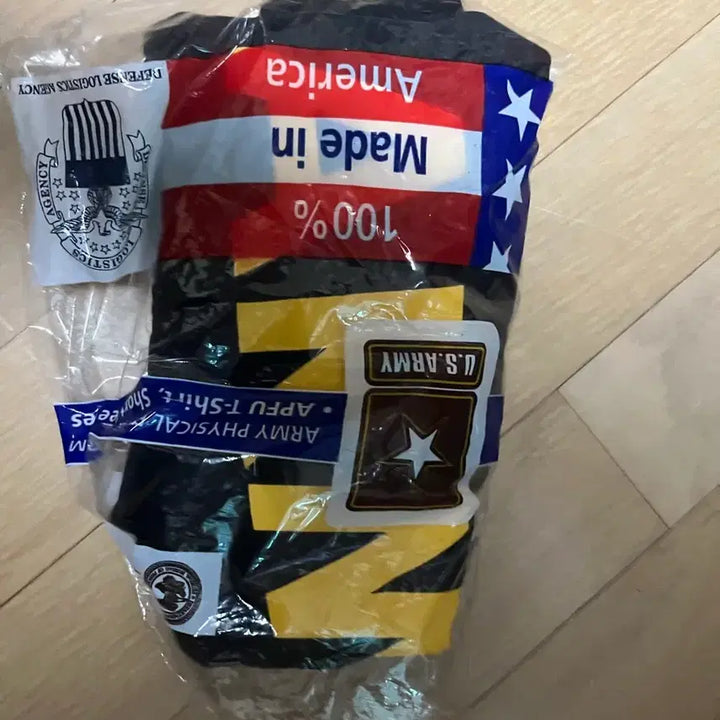 [SOLD OUT] 미군 pt복 반팔티 상의 M 새상품