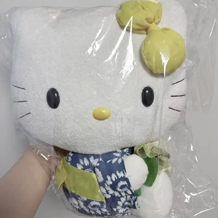 [BUNJANG] Sanrio Classic Large Kitty Doll / 키티 고전 대형인형