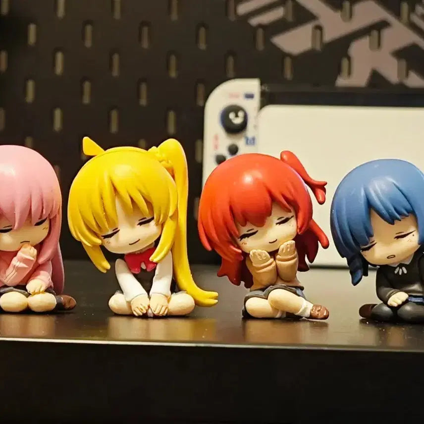 [BUNJANG] Bocchi the Rock! Shoulder Hugger Capsule Gacha Figure Full Set (Sealed, Bundle) / (미개봉,일괄)2세트 한정 봇치 더 록 피규어 어깨 쿵 꾸벅꾸벅 캡슐 가챠 정품