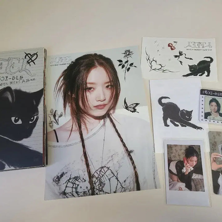 [BUNJANG] (G)I-DLE I FEEL 6th Mini Album Photocard Set / (여자)아이들 I FEEL 앨범(포카포함)