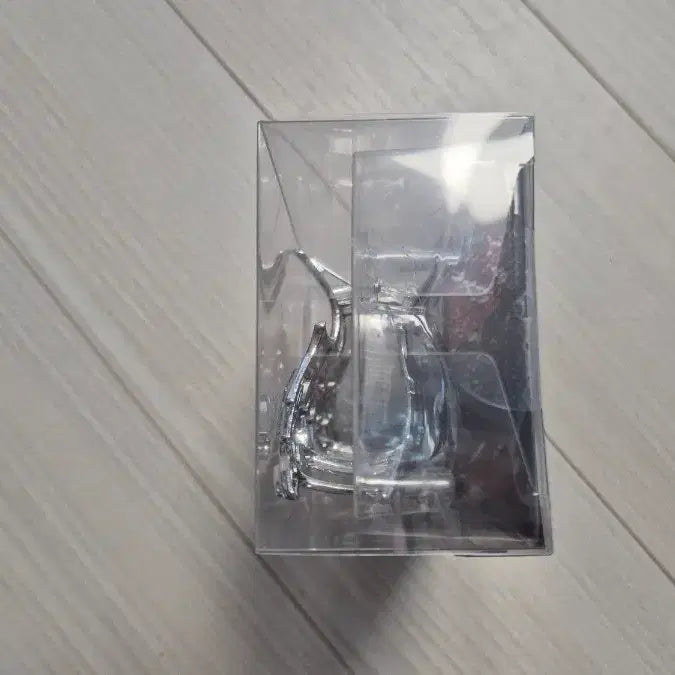 [BUNJANG] PLAVE Born Savage Hair Claw Clip / 플레이브 헤어핀 (born savage hair claw clip)