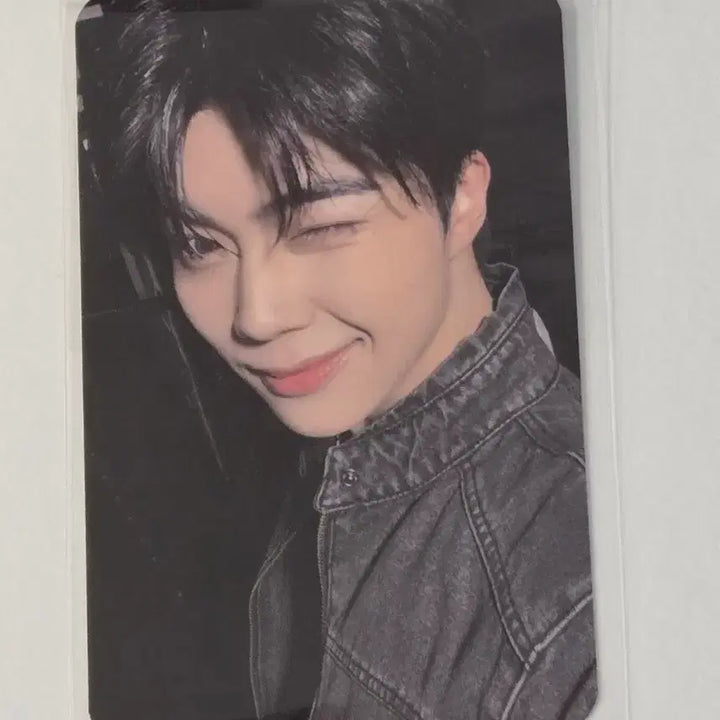 [BUNJANG] ZEROBASEONE ZB1 Gunwook Showcase Photocard (POB) / 건욱 박건욱 미공포 제베원 제로베이스원 쇼케이스 쇼케 포카 yes24