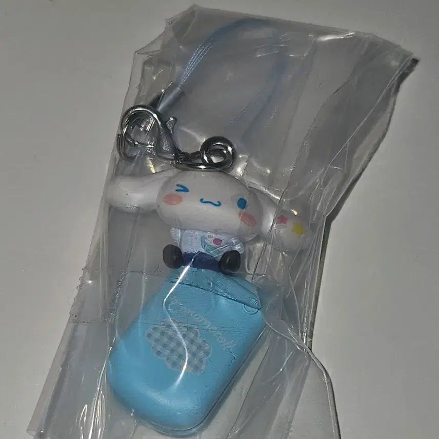 [BUNJANG] Sanrio Cinnamoroll Heisei School Uniform Strap Gacha (Unsealed) / 산리오 헤이세이 스트랩 가챠 - 시나모롤 미개봉