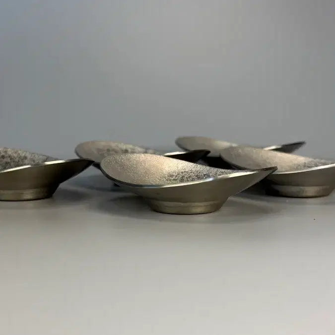 [BUNJANG] Silver Alloy Coin-Patterned Cup Saucers (Set of 5) / 금속 은원보형 잔탁 5매