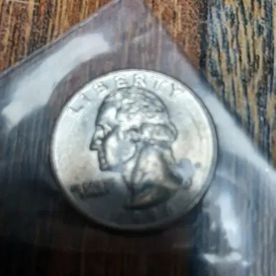 [BUNJANG] 1965 United States Quarter Silver Coin / 미국 쿼터 은화