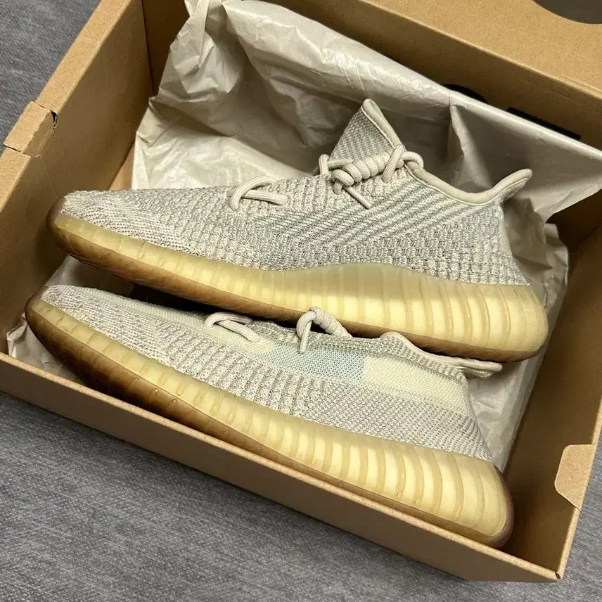 [BUNJANG] Adidas Yeezy Boost 350 V2 Citrin Non-Reflective US 10 (280mm) - Full Original Set / 아디다스 이지부스트 350 V2 시트린 280 (영수증 박스 풀구성)