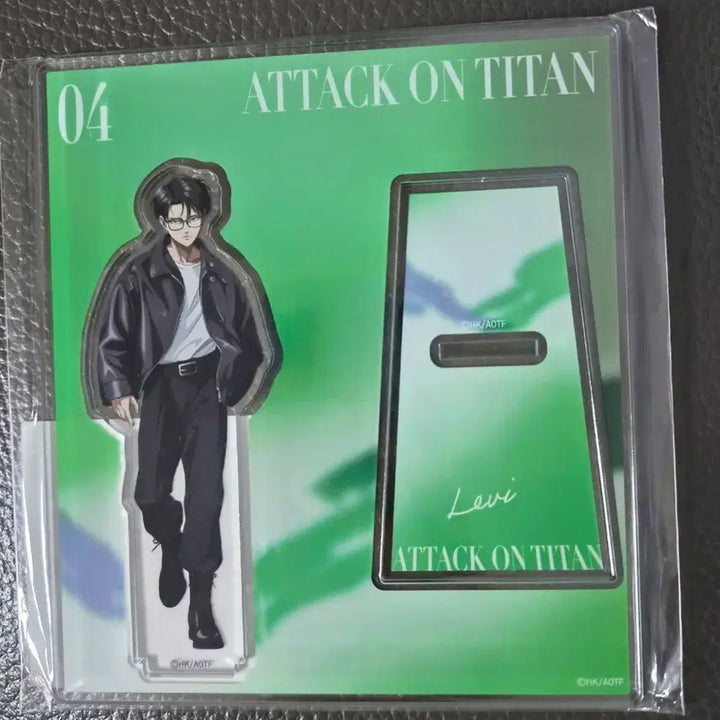 [BUNJANG] Wit Studio Levi Runway Acrylic Stand / (새상품) 진격의 거인 리바이 위트 스튜디오 런웨이
