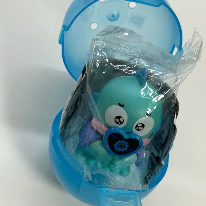 [BUNJANG] Sanrio Hangyodon Happy Danbi Sparkling Cheer Gacha / 산리오 한교동 해피단브이 반짝반짝 응원 가챠