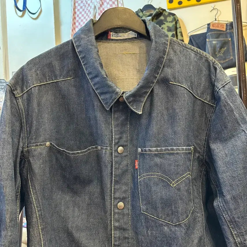 [SOLD OUT] 00s 빈티지 리바이스 엔지니어드 진 70100 데님 자켓 XL
