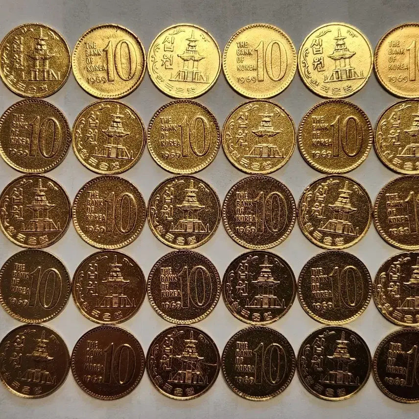 [BUNJANG] 1969 10 Won Coin Bundle (30 pieces) / 특년도/ 1968년 30점