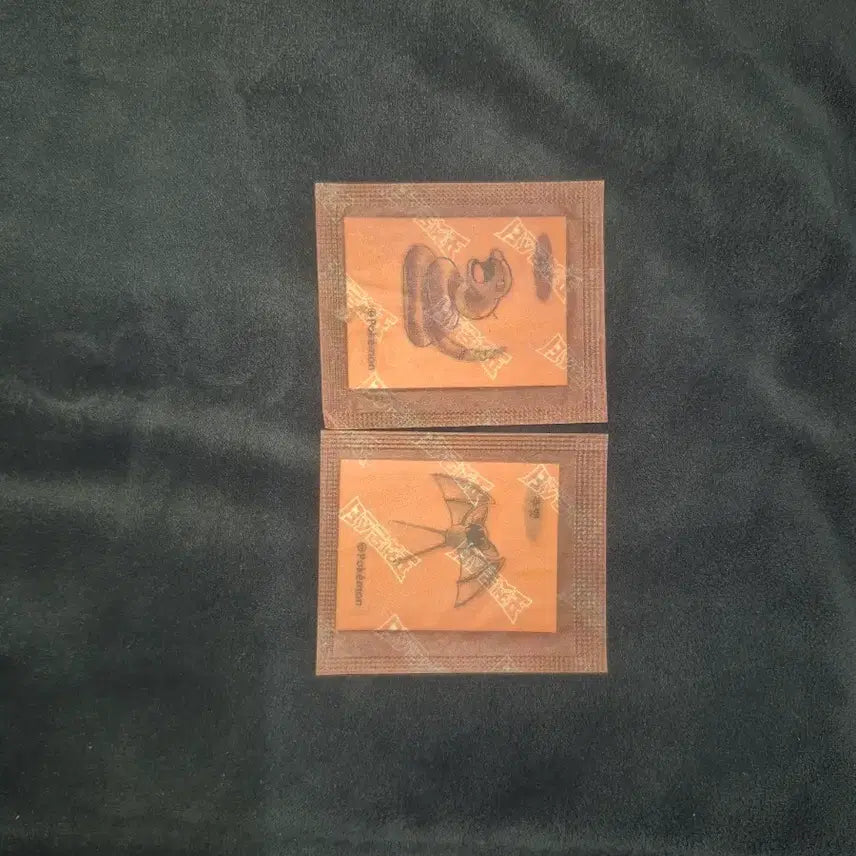 [BUNJANG] Pokemon 30th Anniversary Sticker (Koffing, Zubat) / 포켓몬 30주년 띠부씰 (아보 ,주뱃)