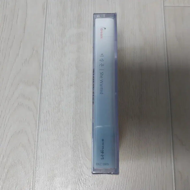 [BUNJANG] Lee Sang Eun She Wanted Unsealed Cassette Tape / 이상은 She Wanted 미개봉 카세트 테이프