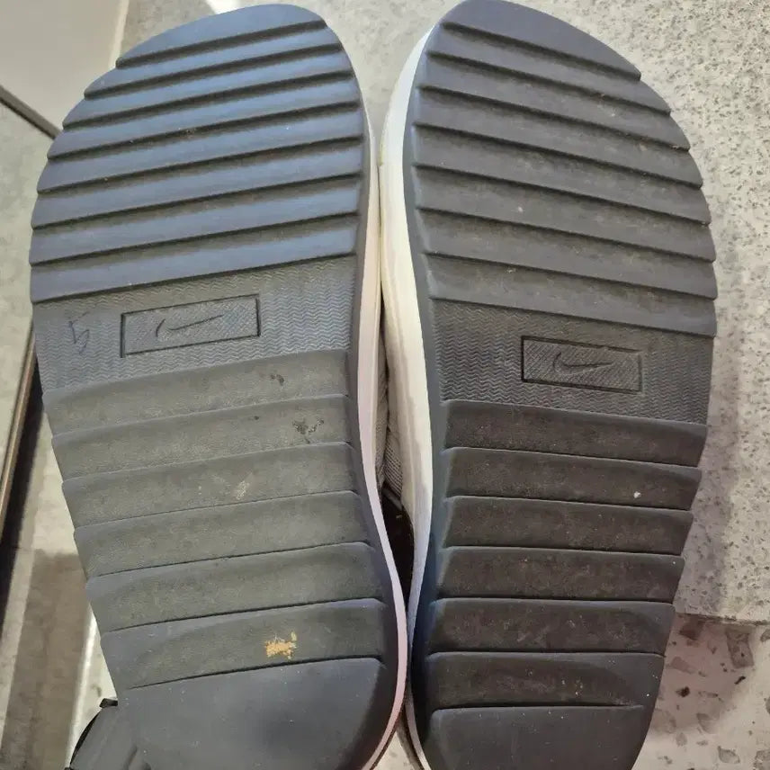 [SOLD OUT] 나이키 오프라인 2.0 뮬