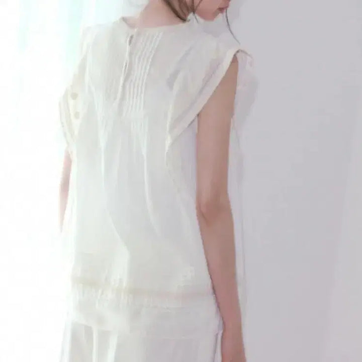 [BUNJANG] ZARA ZW Collection Embroidered Blouse XS / 자라 zw collection 자수 블라우스 xs
