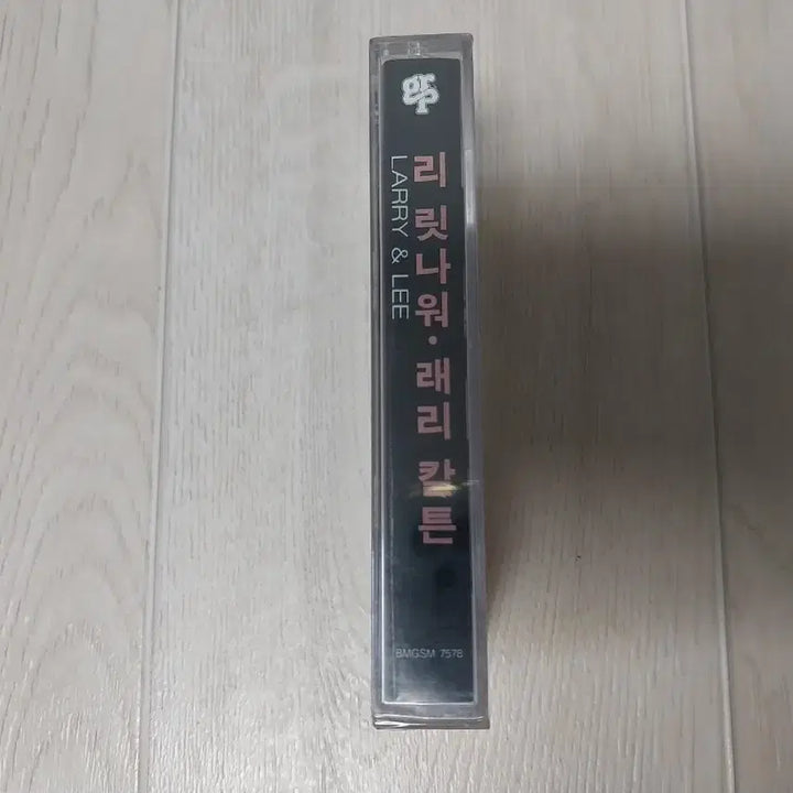 [BUNJANG] Larry Carlton &amp; Lee Ritenour Sealed Cassette Tape / 래리칼튼 &amp; 리 리나워 미개봉 카세트 테이프