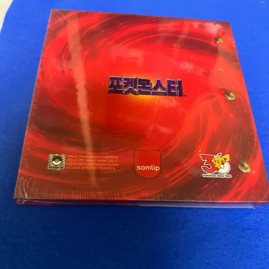 [BUNJANG] Pokemon 30th Anniversary Sticker Book Charizard Edition / 포켓몬스터 30주년 띠부실북 리자몽