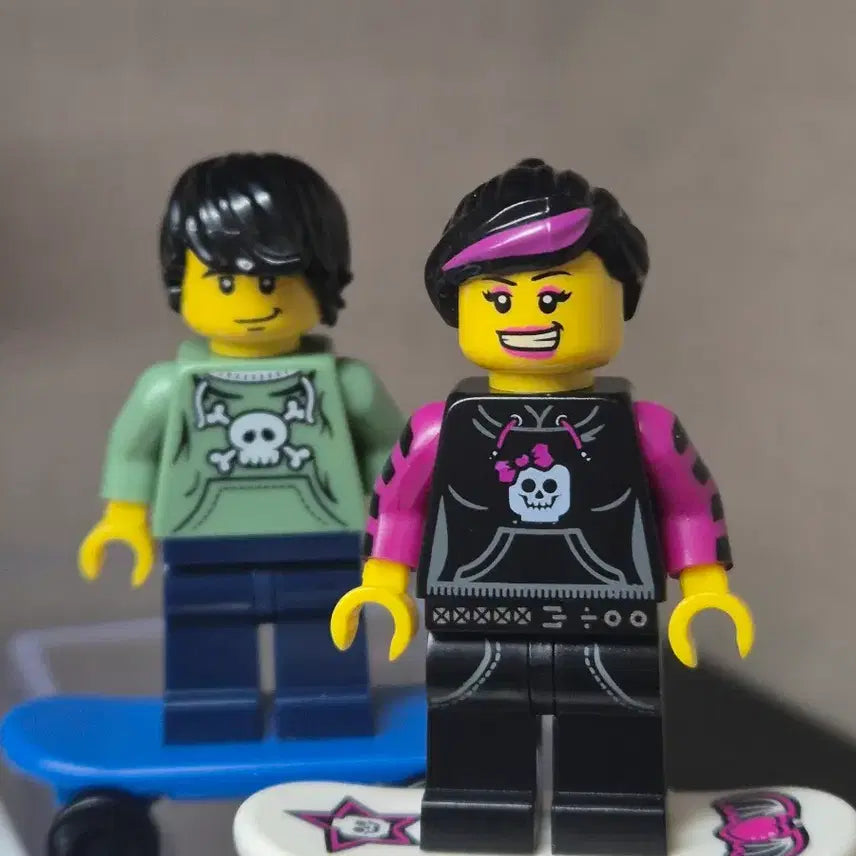 [BUNJANG] LEGO Skateboard Figures Set (2 Figures) / 레고 스케이트보드 피규어 2개 세트