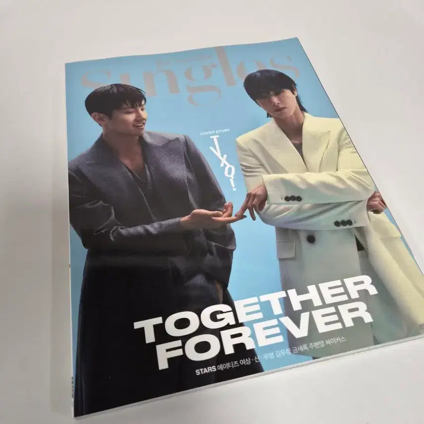 [BUNJANG] Singles Magazine September Issue ATEEZ Cover Story / 싱글즈 9월호 에이티즈 커버 스토리 잡지