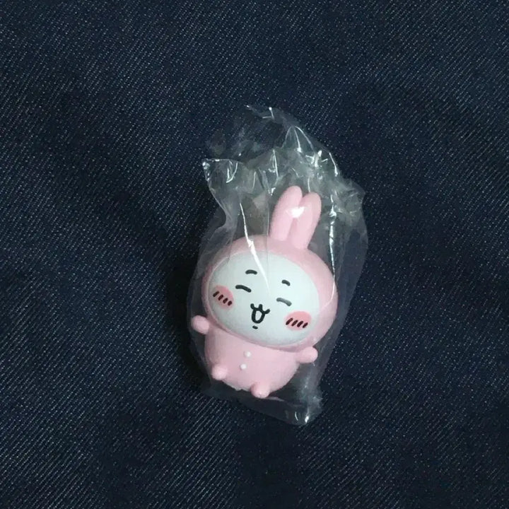 [BUNJANG] Chiikawa Soft Vinyl Figure Series 4 Usagi Pajamas / 치이카와 소프비 피규어 4탄 토끼 잠옷 치이카와 미개봉