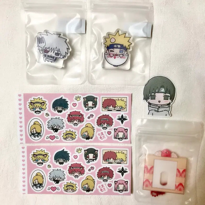 [BUNJANG] Sam-il Naruto Acrylic Standee, Sticker, and Photo Holder Set / 삼일님 나루토 통판 원가양도 암부카카시 아크릴,스티커,증사홀더 비공굿