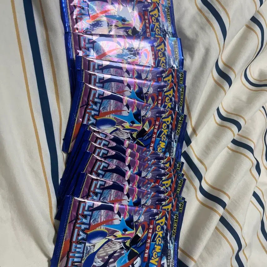 [BUNJANG] Pokemon Card Ninja Spinner Vending Machine Card Pack / 포켓몬카드 닌자스피너 자판기
