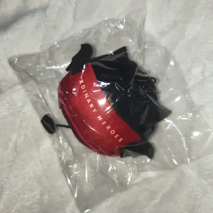 [BUNJANG] XDIZ Villains Season 3 Kit Doll Keychain + Badge Set / 미개봉 엑디즈 빌런즈 3기 키트 인형 키링 + 뱃지 세트