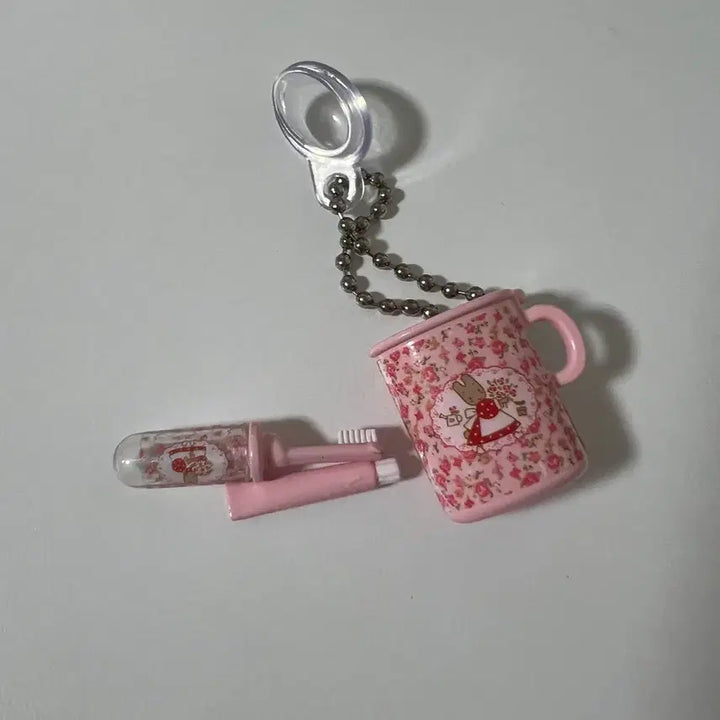 [BUNJANG] Sanrio Retro Miniature Charm 2 Japanese Gacha Marron Cream Toothbrush Set / 산리오 레트로 미니어쳐 참 2 일본 가챠 마론크림 칫솔세트 가챠