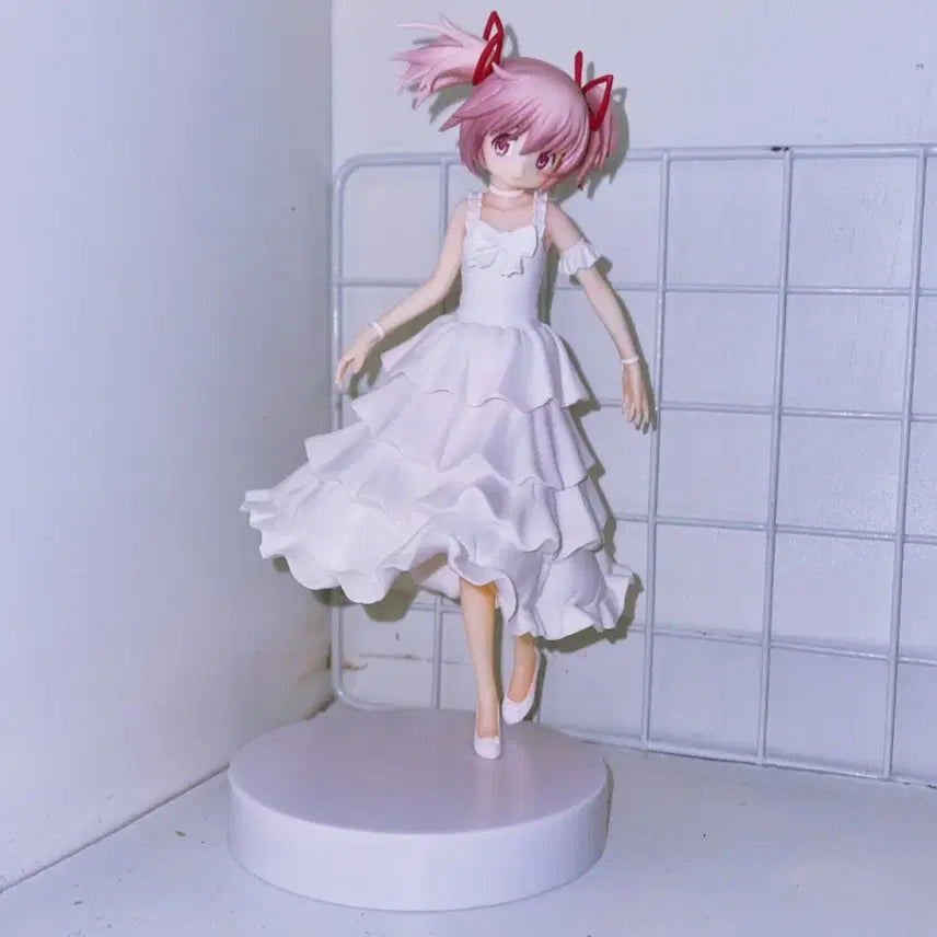 [BUNJANG] Madoka Kaname White Dress Figure / 마도카 고전 화이트 원피스 피규어 / 마법소녀 마도카 마기카 SQ