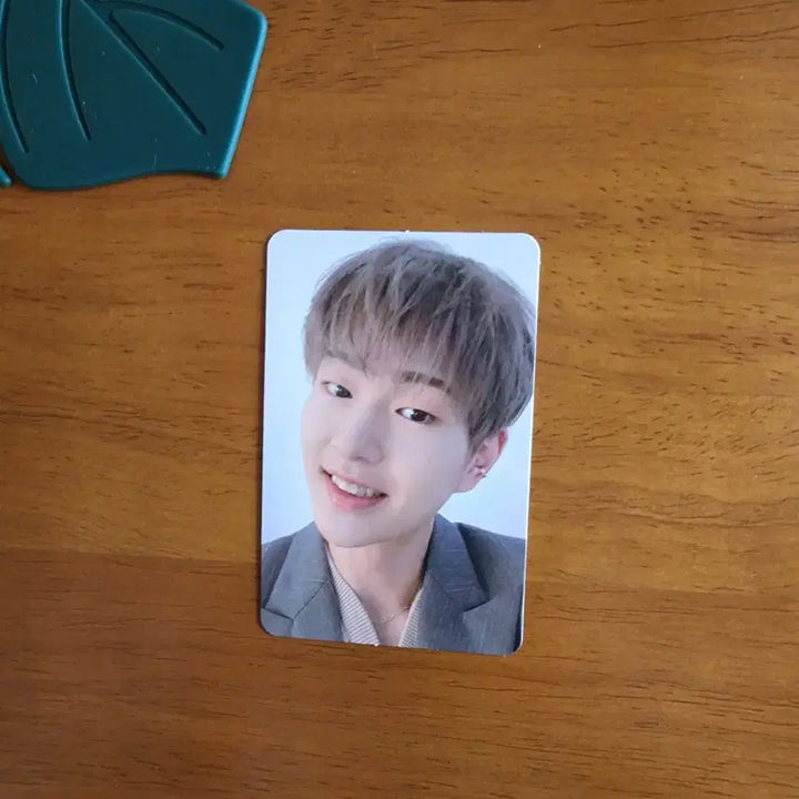 [BUNJANG] SHINee Onew Beyond Live Photocard / 샤이니 비욘라 브로셔 온유포카