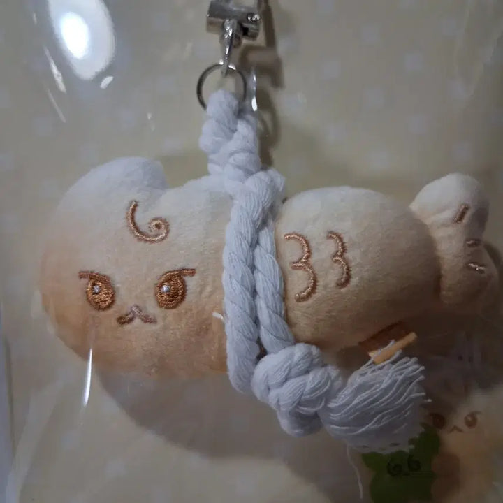 [BUNJANG] NCT 127 Doyoung Dogung Bread Water Shielding Keychain / 엔시티127 도영 도궁빵 액막이 키링