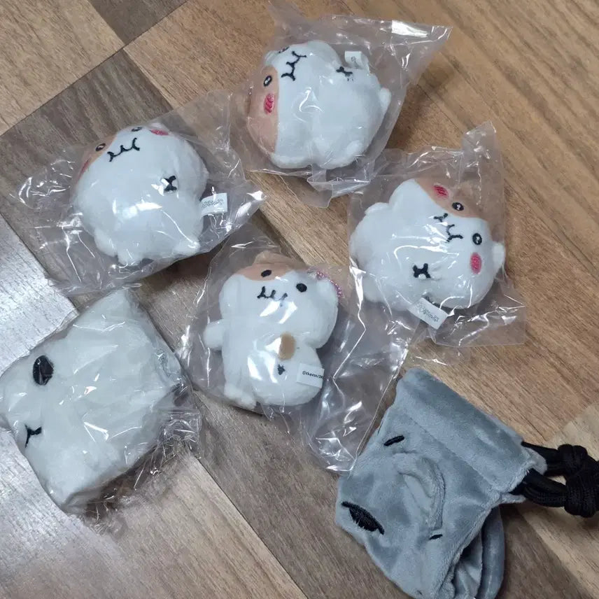 [BUNJANG] Jjonnyami Gacha Keychain &amp; Pouch Set / 쫀냐미 가챠 판매